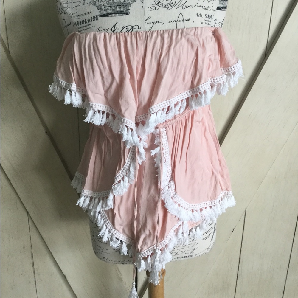 🎀Tilly’s Pink Fringe Romper🎀